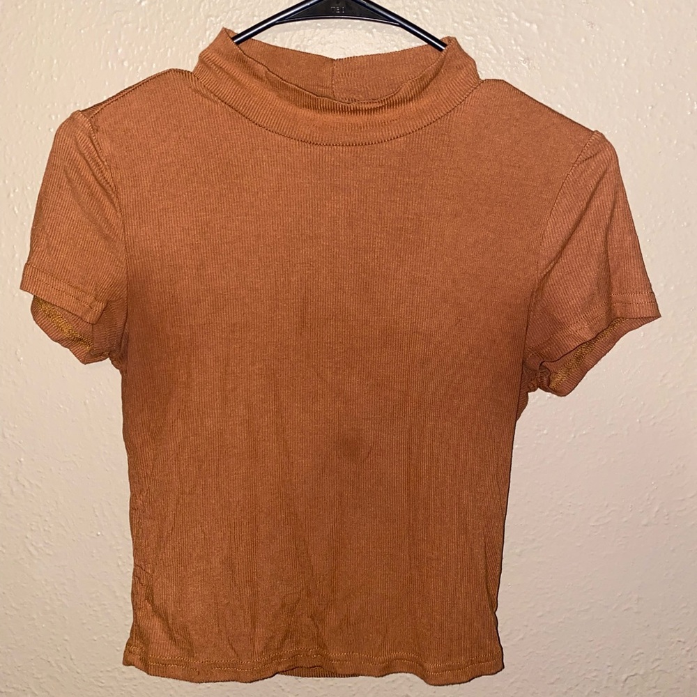 SHEIN Mock Turtleneck Short Sleeve Tee, size M